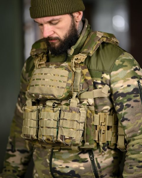 Плитоноска з підсумками