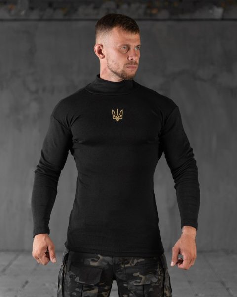 Чорний лонгслів з Тризубом